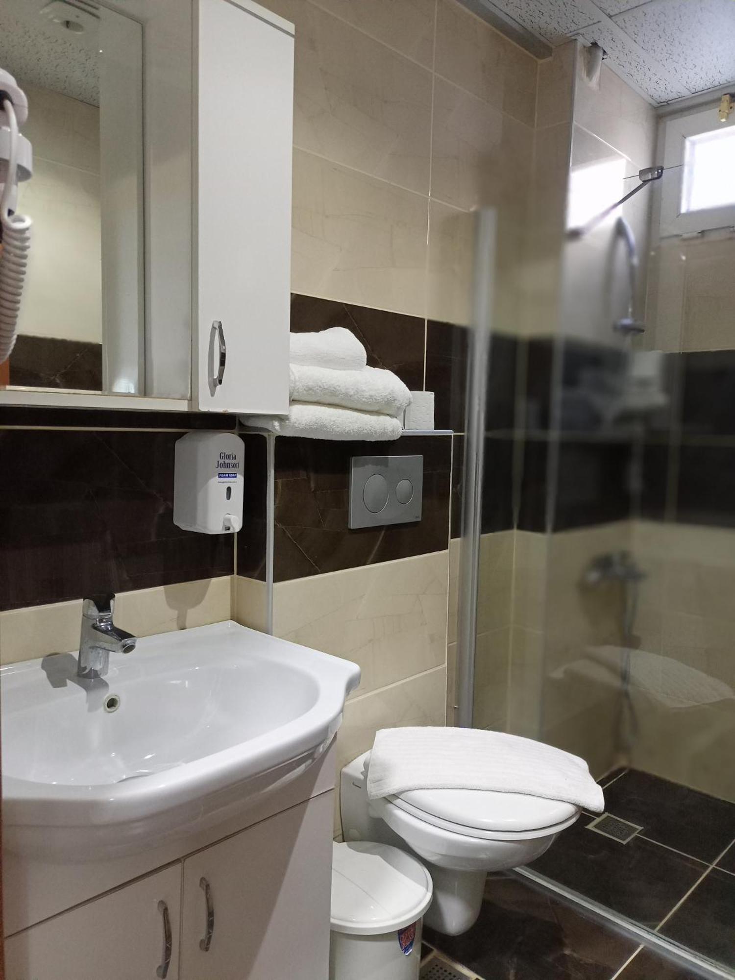 Antalya Konyaalti Guenduez Otel מראה חיצוני תמונה